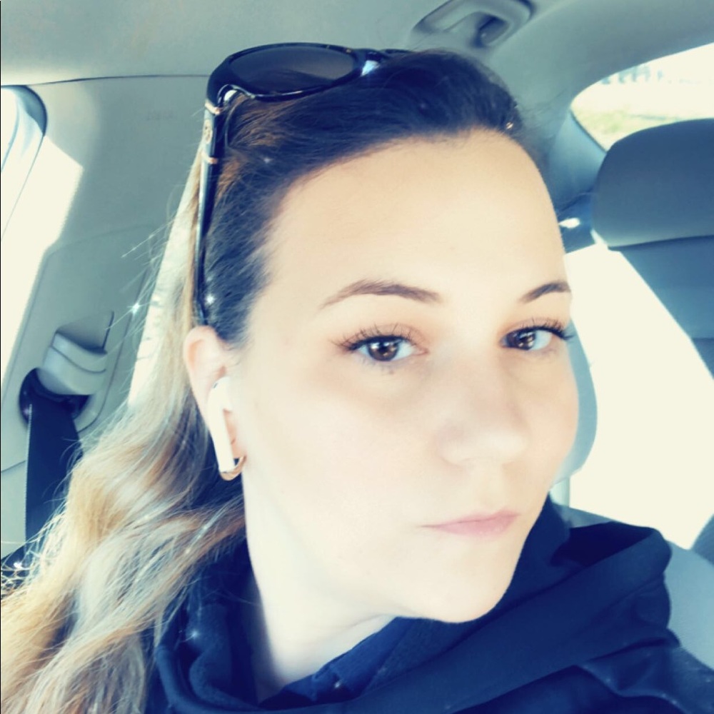 Meet your Posher, Kristina